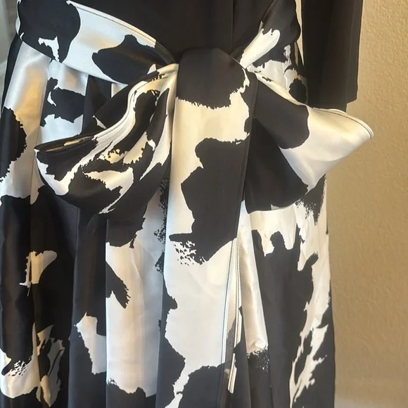 R & M Richards Collection Hi - Lo Black and White Dress - Picture 9 of 9